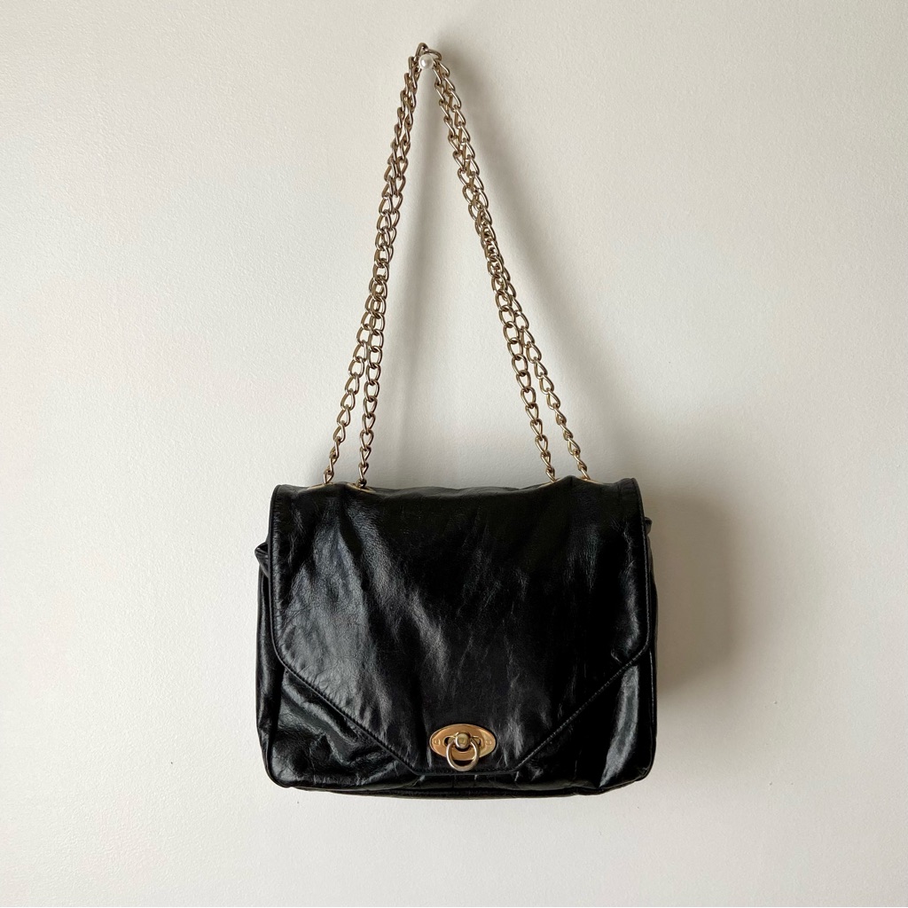 Luciana Verde Black Leather Bag With Gold Hardware